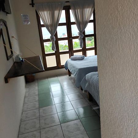 Hotel Casa Juanita Пуерто Ескондидо Екстериор снимка