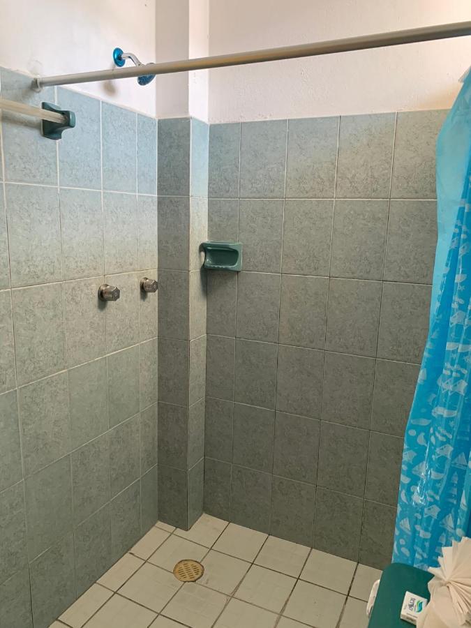 Hotel Casa Juanita Пуерто Ескондидо Екстериор снимка