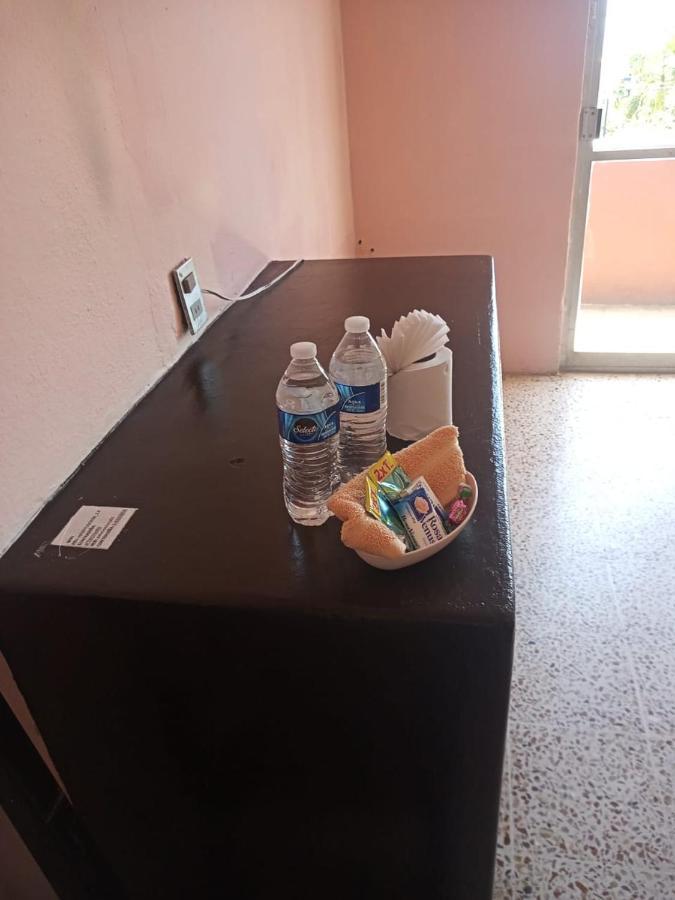 Hotel Casa Juanita Пуерто Ескондидо Екстериор снимка