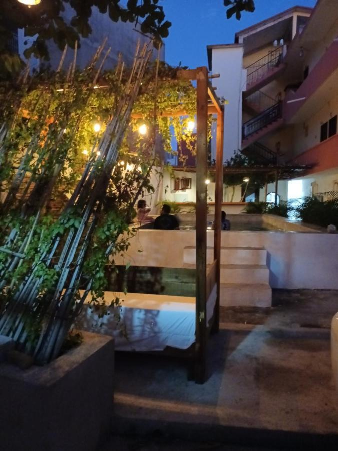 Hotel Casa Juanita Пуерто Ескондидо Екстериор снимка
