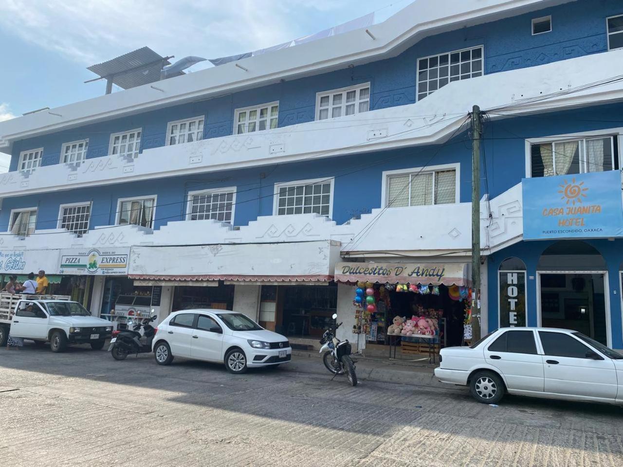 Hotel Casa Juanita Пуерто Ескондидо Екстериор снимка